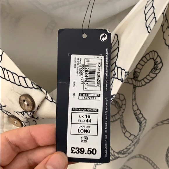 Meghan Markle inspired skirt - Picture 2 of 3